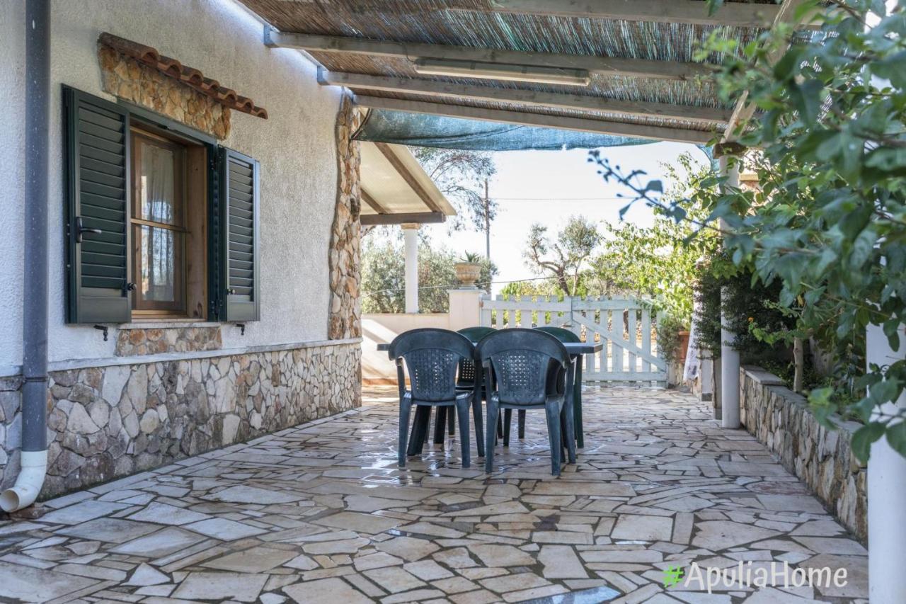 Villetta Camelia, Torre Pali, Con Piscina Eksteriør bilde